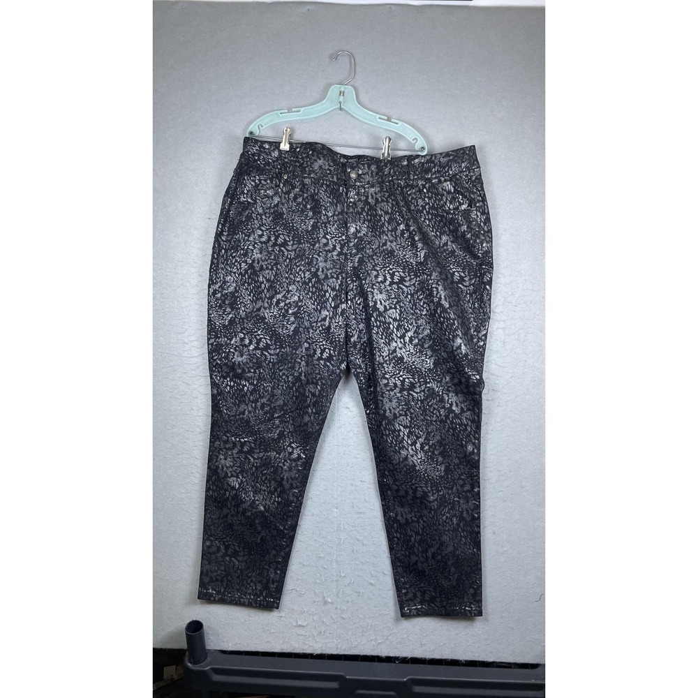 Lane Bryant Jeans Womens 26 Black Cropped High Rise Animal Print Stretch Denim